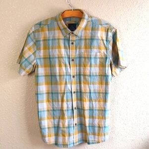 PRANA Short Sleeve Shirt.